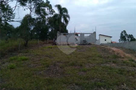 Chácara à venda com 1 suíte em Loteamento Colinas Verdes, Atibaia, SP