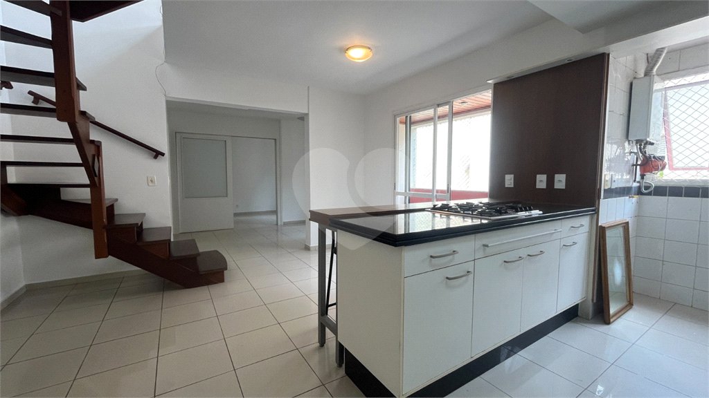 Cobertura à venda com 3 quartos, sendo 2 suítes,  em Vila Ipojuca, São Paulo, SP