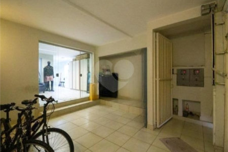 Casa à venda com 2 quartos, sendo 1 suíte, em Vila Monumento, São Paulo, SP