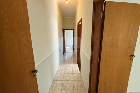 Casa à venda com 3 quartos, sendo 1 suíte, em Jardim Ártico, Araraquara, SP
