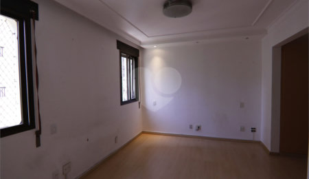 Apartamento à venda com 4 quartos, sendo 2 suítes,  em Indianópolis, São Paulo, SP