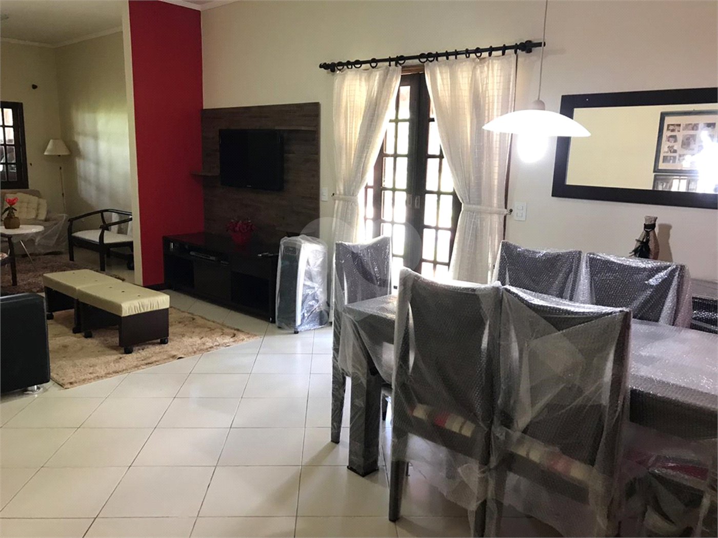 Chácara à venda com 4 quartos, sendo 3 suítes, em Monterrey, Louveira, SP