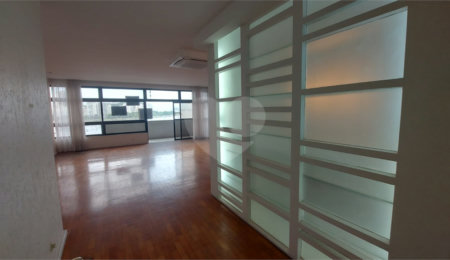 Apartamento à venda com 3 quartos, sendo 1 suíte,  em Botafogo, Rio de Janeiro, RJ