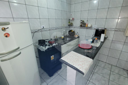 Casa à venda com 4 quartos, sendo 1 suíte, em Jardim Japão, São Paulo, SP