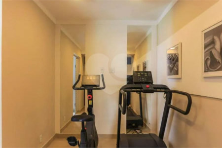 Apartamento à venda com 2 quartos em Cambuci, São Paulo, SP