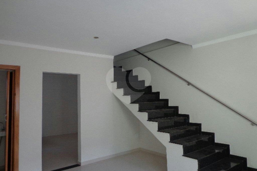 Sobrado à venda com 3 quartos, sendo 1 suíte, em Água Fria, São Paulo, SP
