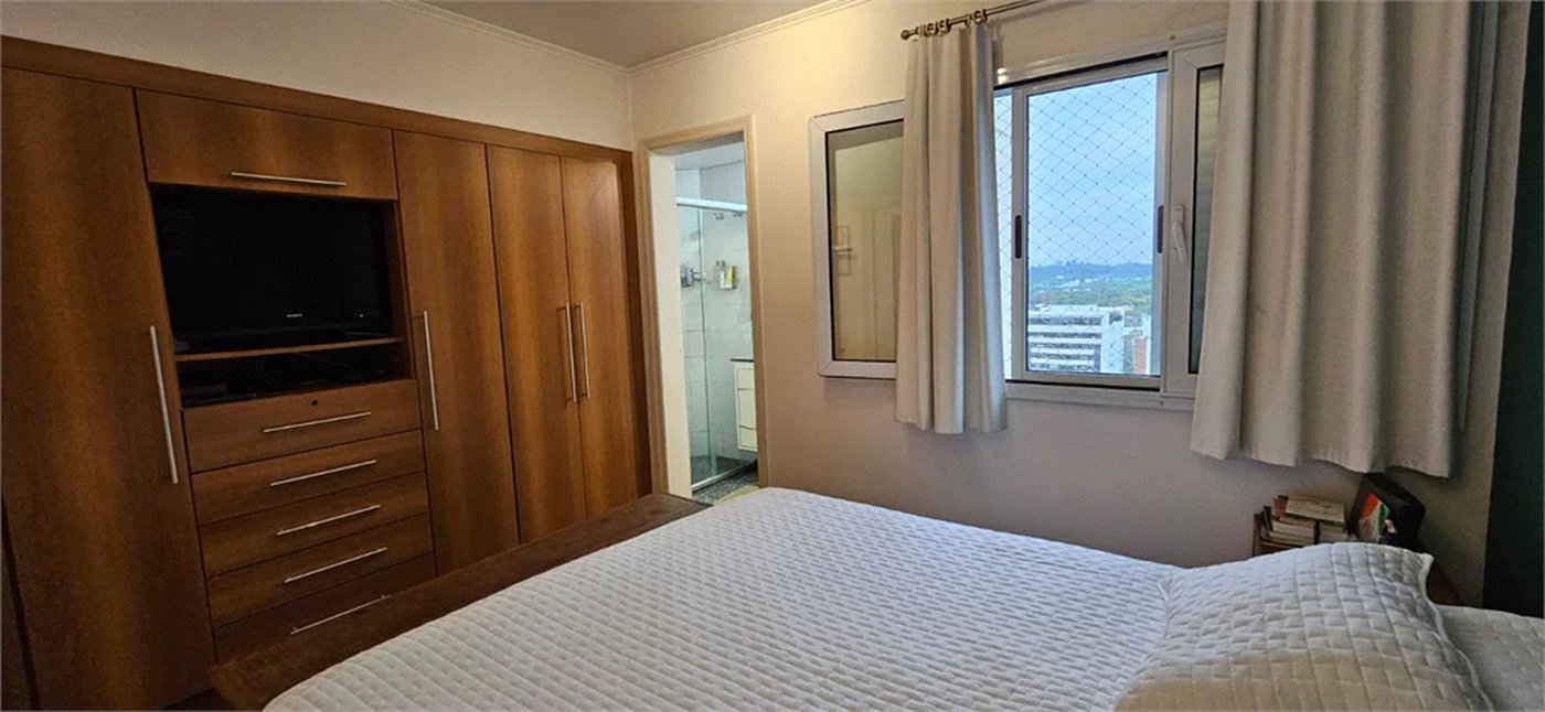Apartamento à venda com 3 quartos, sendo 2 suítes, em Pinheiros, São Paulo, SP