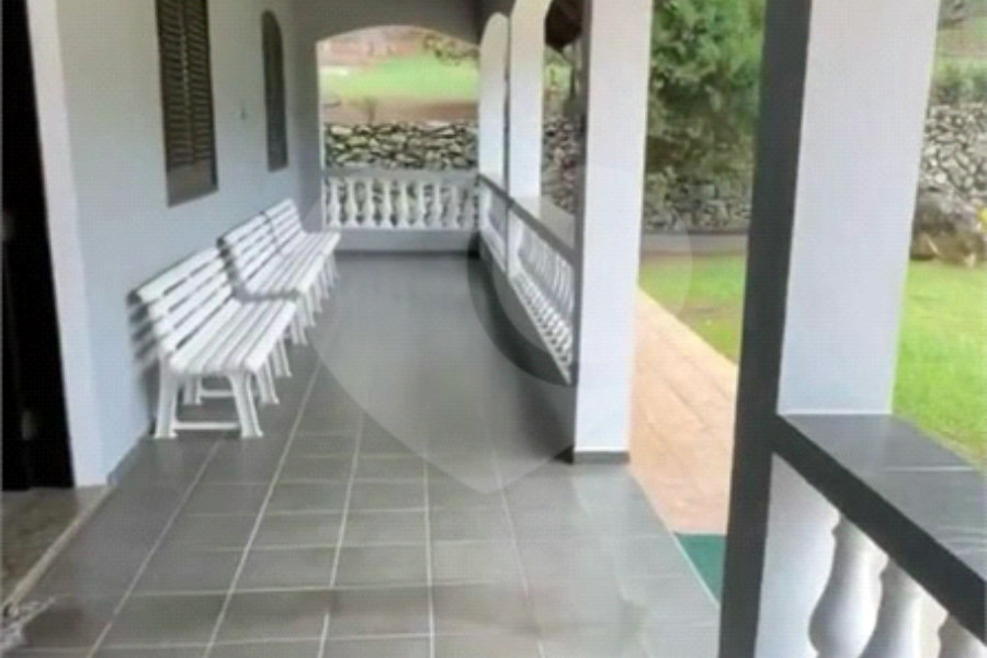 Casa à venda com 6 quartos, sendo 2 suítes, em Mato Dentro, Mairiporã, SP