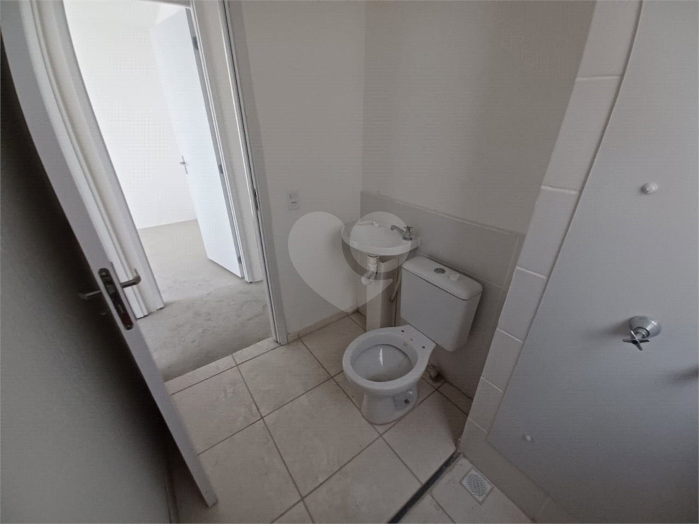 Apartamento à venda com 2 quartos em Santa Cruz, Rio de Janeiro, RJ