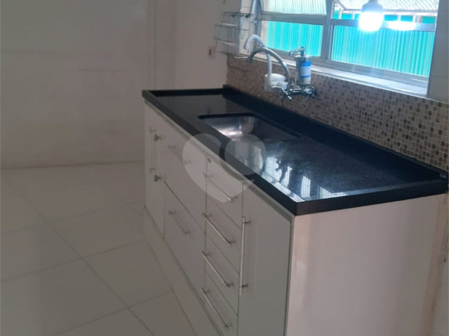 Casa à venda com 2 quartos em Horto, São Paulo, SP