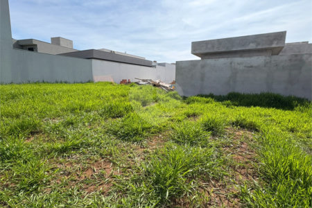 Loteamento á venda no Residencial Villenevve.