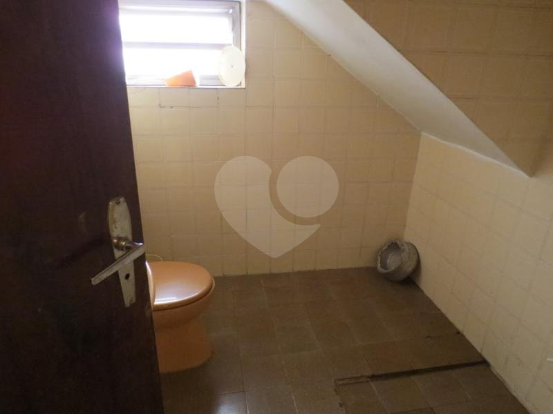 Casa à venda com 4 quartos, sendo 2 suítes, em Bosque da Saúde, São Paulo, SP