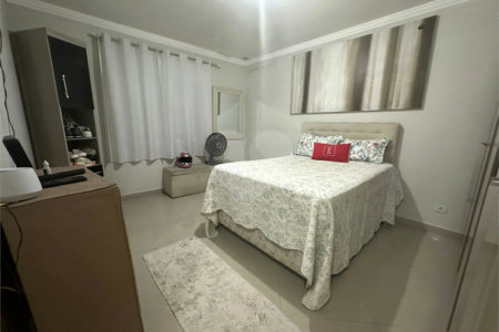 Casa à venda ou para alugar com 3 quartos, sendo 1 suíte,  em Jardim Vivan, São Paulo, SP