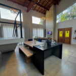 Casa à venda com 4 suítes no condomínio Portal Ouro Verde, Atibaia - SP