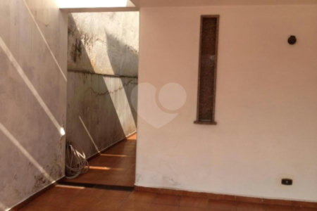 Sobrado à venda com 4 quartos, sendo 2 suítes, em Vila Madalena, São Paulo, SP