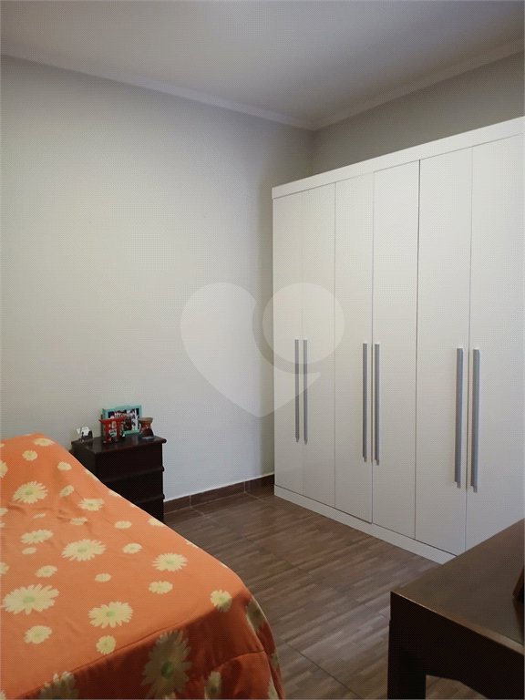 Sobrado à venda com 3 quartos, sendo 1 suíte, em Jardim Humaitá, São Paulo, SP