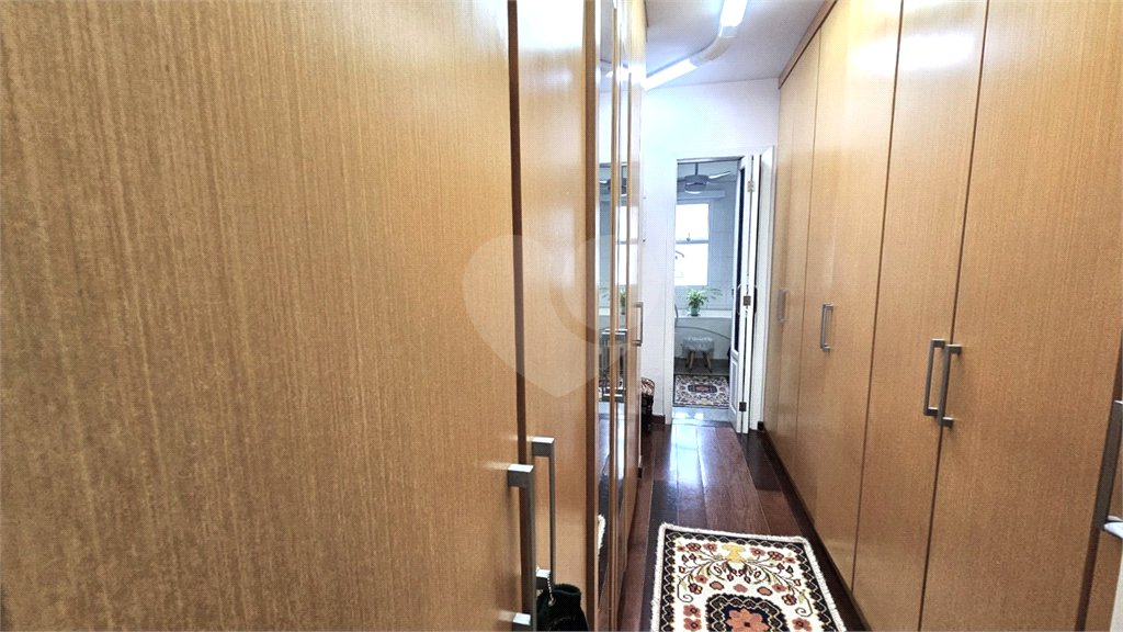 Cobertura à venda com 4 quartos, sendo 3 suítes, em Alto da Boa Vista, São Paulo, SP