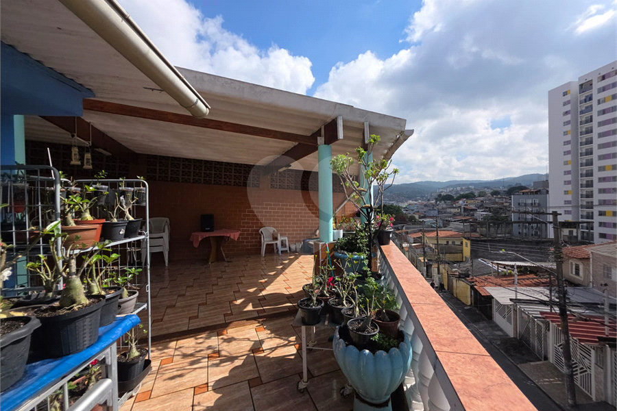 Sobrado à venda com 4 quartos, sendo 2 suítes, em Vila Nova Cachoeirinha, São Paulo, SP