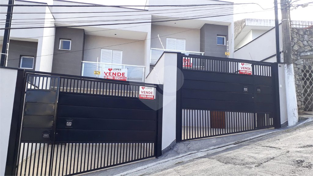 Sobrado à venda com 3 quartos, sendo 1 suíte, em Vila Romero, São Paulo, SP