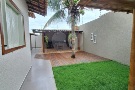 Casa à venda com 3 suítes, em Orla Norte, Porto Seguro, BA
