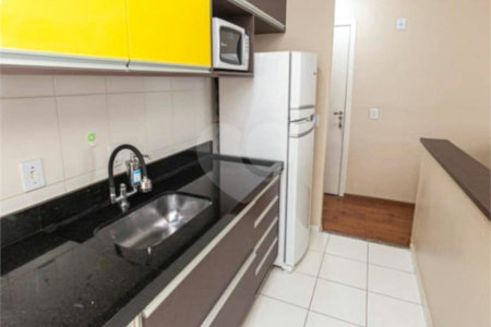 Apartamento à venda com 2 quartos em Jardim Ísis, Cotia, SP