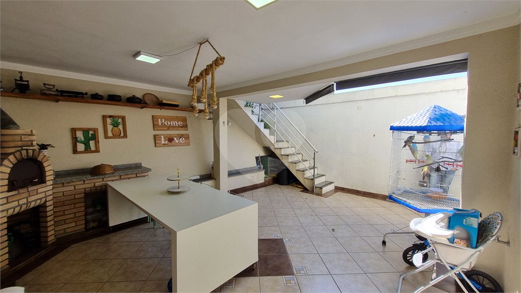 Sobrado à venda com 4 quartos, sendo 1 suíte, em Tremembé, São Paulo, SP