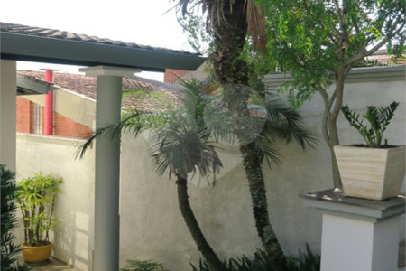 Casa à venda com 3 suítes em Vila Inah, São Paulo, SP
