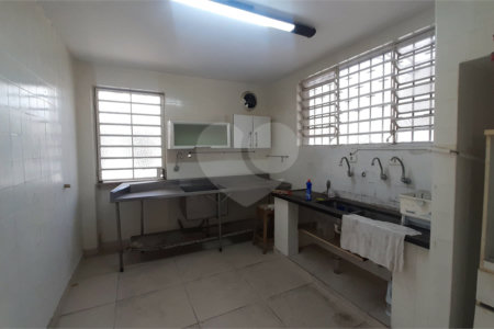 Sobrado à venda com 4 quartos, sendo 2 suítes, em Brooklin Paulista, São Paulo, SP