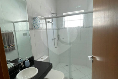 Casa à venda com 4 suítes no condomínio Aruã Lagos, Mogi das Cruzes - SP