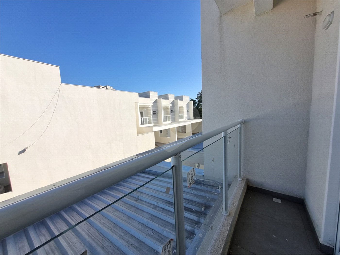 Casa à venda com 3 quartos, sendo 1 suíte, no condomínio Residencial Américo Figueiredo, Sorocaba - SP