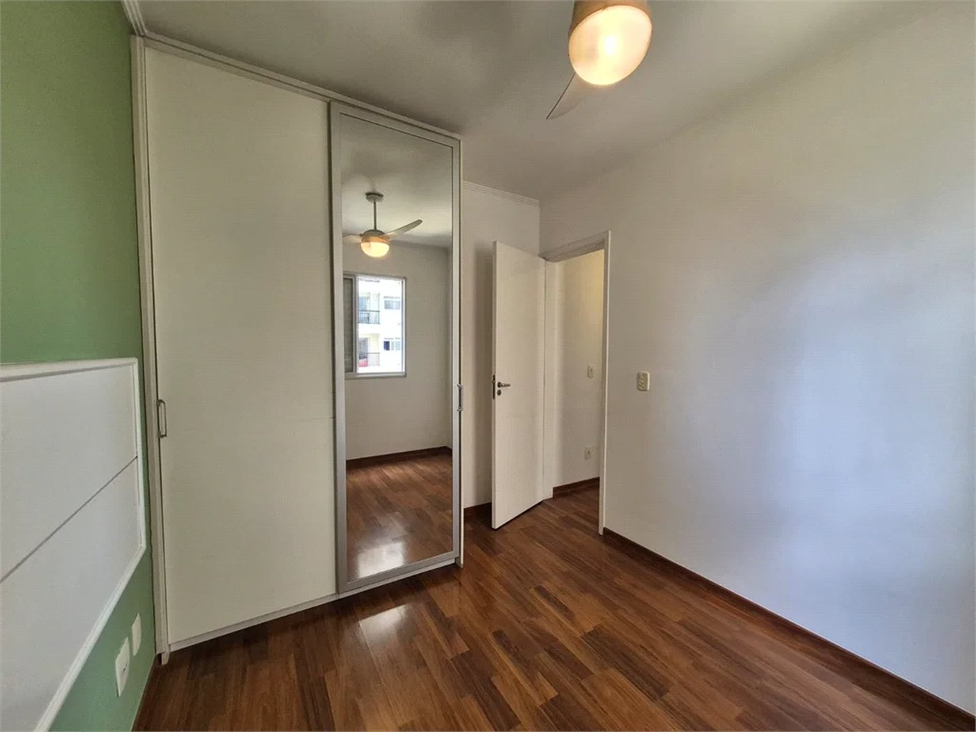 Apartamento à venda com 2 quartos em Vila Anastácio, São Paulo, SP