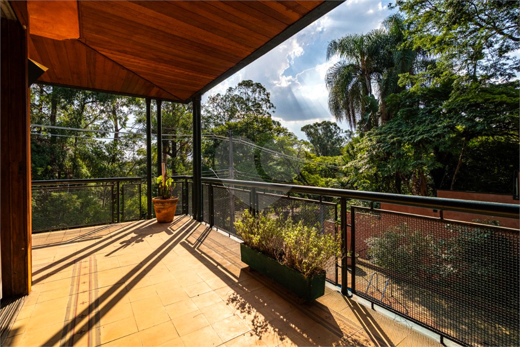 Sobrado à venda com 4 suítes em Jardim Guedala, São Paulo, SP