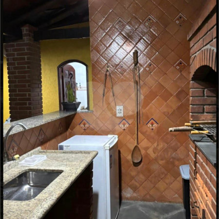 Sobrado à venda com 3 suítes em Jardim Tupã, São Paulo, SP
