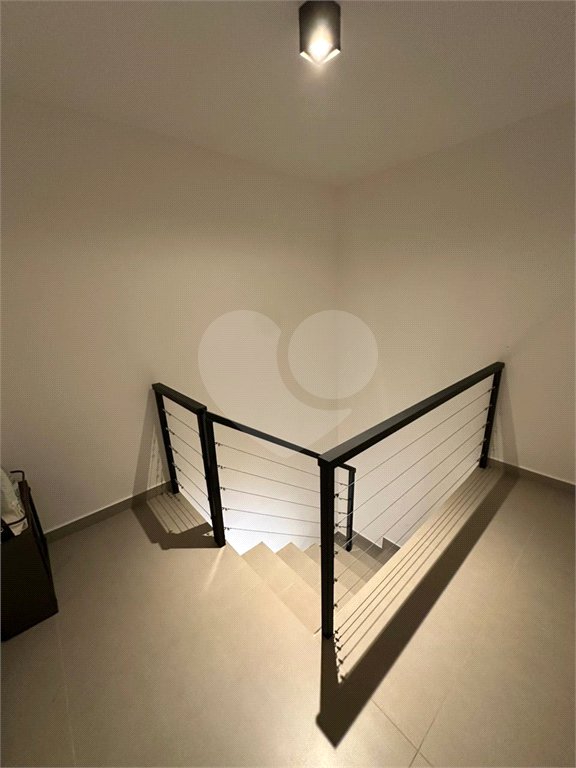 Apartamento à venda com 2 quartos, sendo 1 suíte, em Bairro do Cambará, São Roque, SP