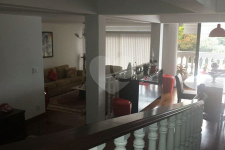 Casa à venda com 3 suítes em Jardim Franca, São Paulo, SP
