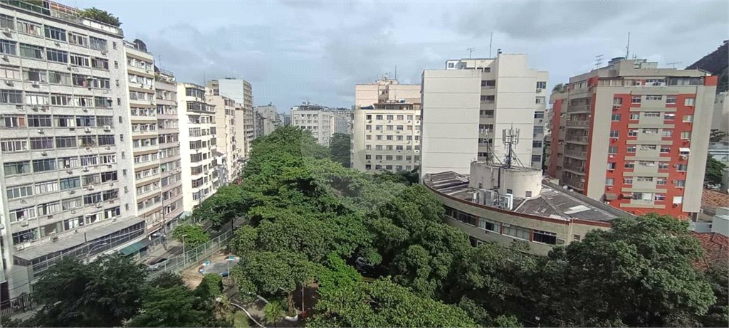 Apartamento à venda com 3 quartos, sendo 1 suíte, em Copacabana, Rio de Janeiro, RJ
