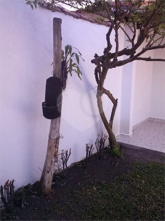 Sobrado à venda com 3 quartos em Jardim Itacolomi, São Paulo, SP