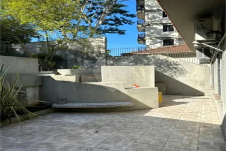 Vende se Uma Casa / Terreno Maravilhosa e Aconchegante!!!