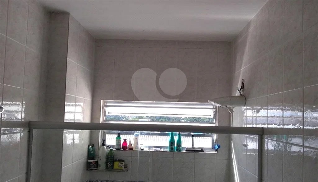 Apartamento com três dormitórios no Bom Retiro.