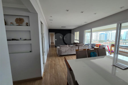 Apartamento à venda com 4 quartos, sendo 1 suíte, em Belenzinho, São Paulo, SP