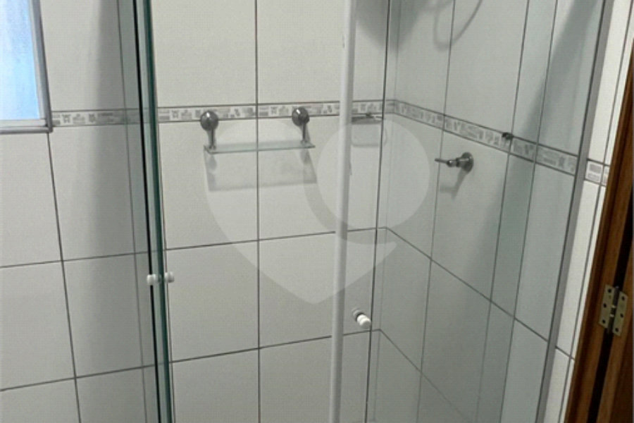 Sobrado à venda com 4 quartos, sendo 3 suítes, em Santana, São Paulo, SP