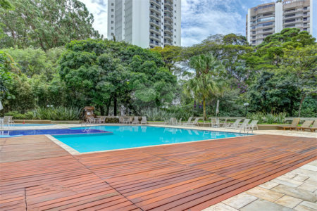 Apartamento à venda com 3 quartos, sendo 2 suítes, em Alto da Boa Vista, São Paulo, SP