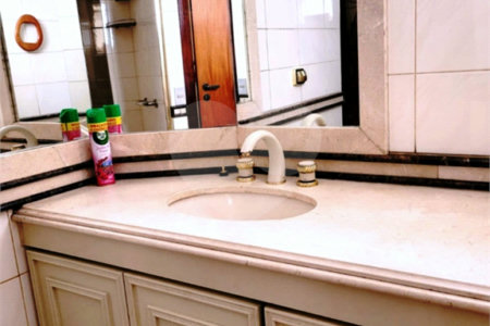 Apartamento à venda com 2 suítes em Moema, São Paulo, SP
