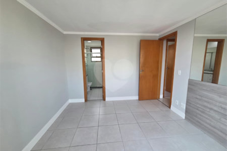 Cobertura à venda ou para alugar com 4 quartos, sendo 1 suíte,  em Tijuca, Rio de Janeiro, RJ