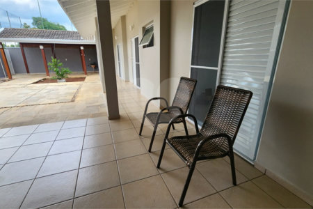 Casa à venda com 4 quartos, sendo 2 suítes, no condomínio Marambaia, Vinhedo - SP