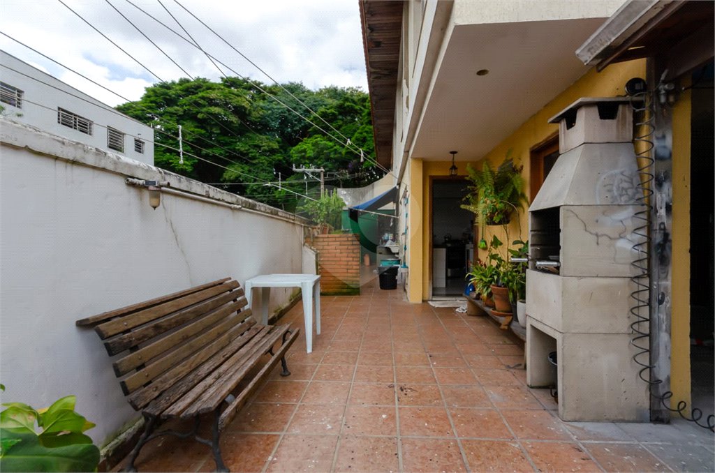 Sobrado à venda ou para alugar com 4 quartos, sendo 1 suíte, em Vila Anglo Brasileira, São Paulo, SP
