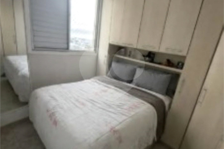 Apartamento à venda com 2 quartos em Jardim Mangalot, São Paulo, SP
