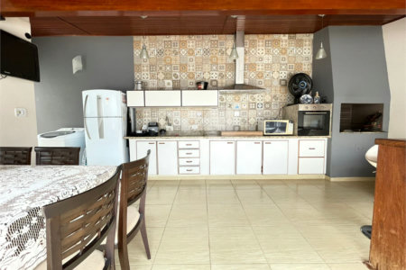 Casa à venda com 3 suítes em Jardim Itaperi, Atibaia, SP