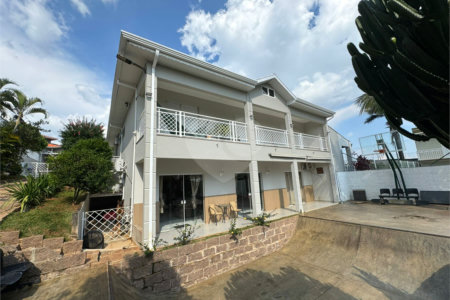 Chácara à venda com 4 quartos, sendo 3 suítes, em Colinas de Indaiatuba, Indaiatuba, SP