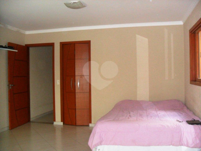 Sobrado à venda com 3 quartos, sendo 1 suíte, em Vila Mazzei, São Paulo, SP